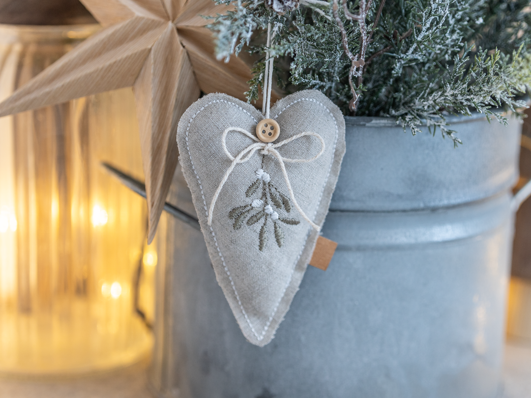 Stickdatei ITH Herz Mistelzweig