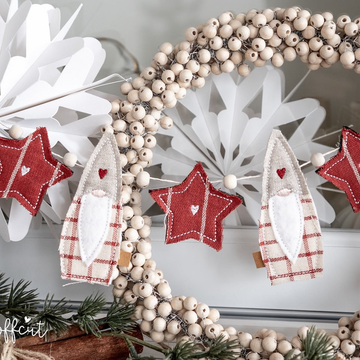 Stickdatei ITH Wichtel Girlande und Blumenstecker