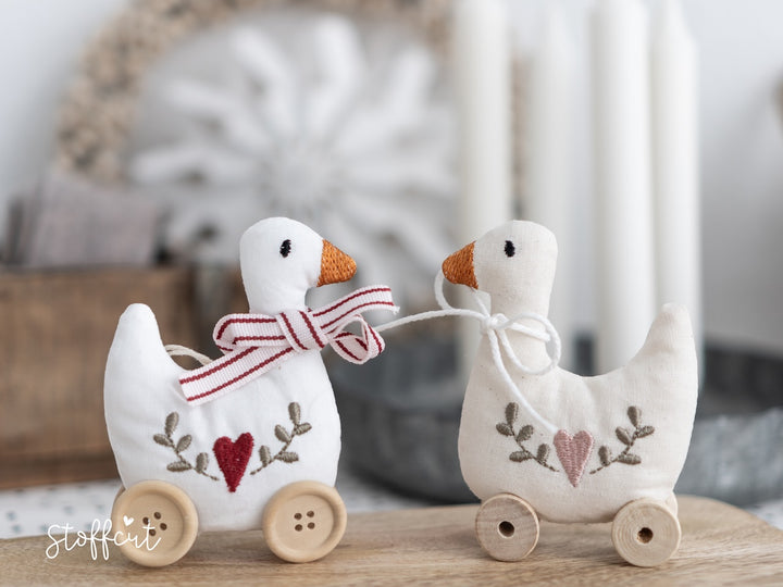 Stickdatei ITH Gans mit Herz